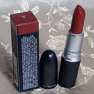 MAC Matte Lipstick Chilli NIB